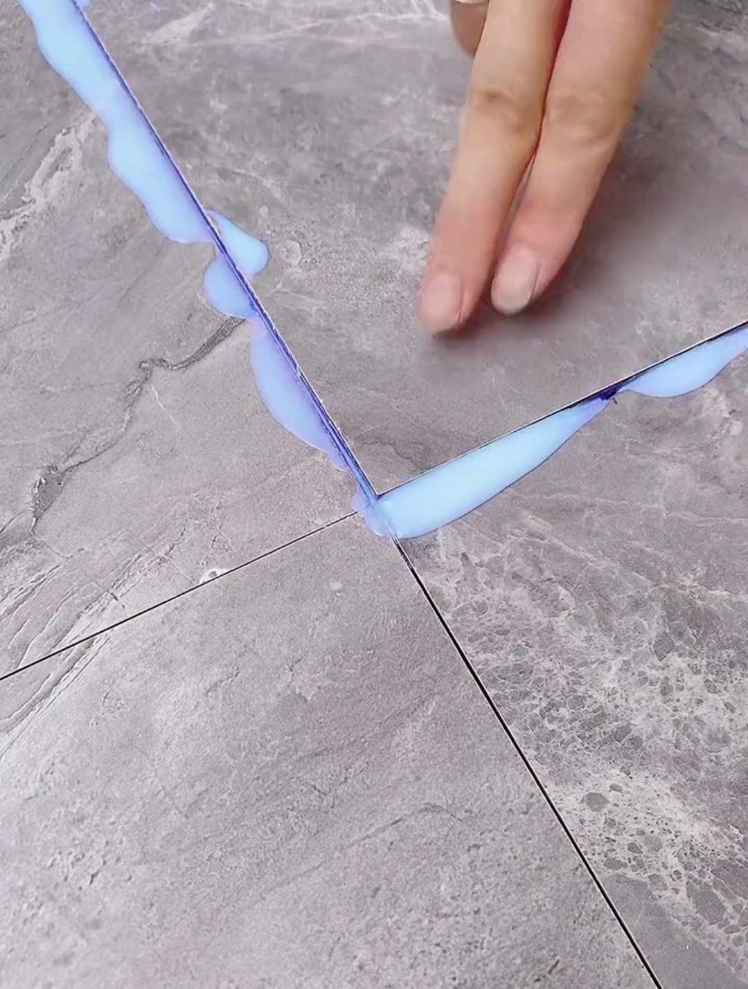 瓷砖空鼓解决方法(瓷砖空鼓有什么办法解决)